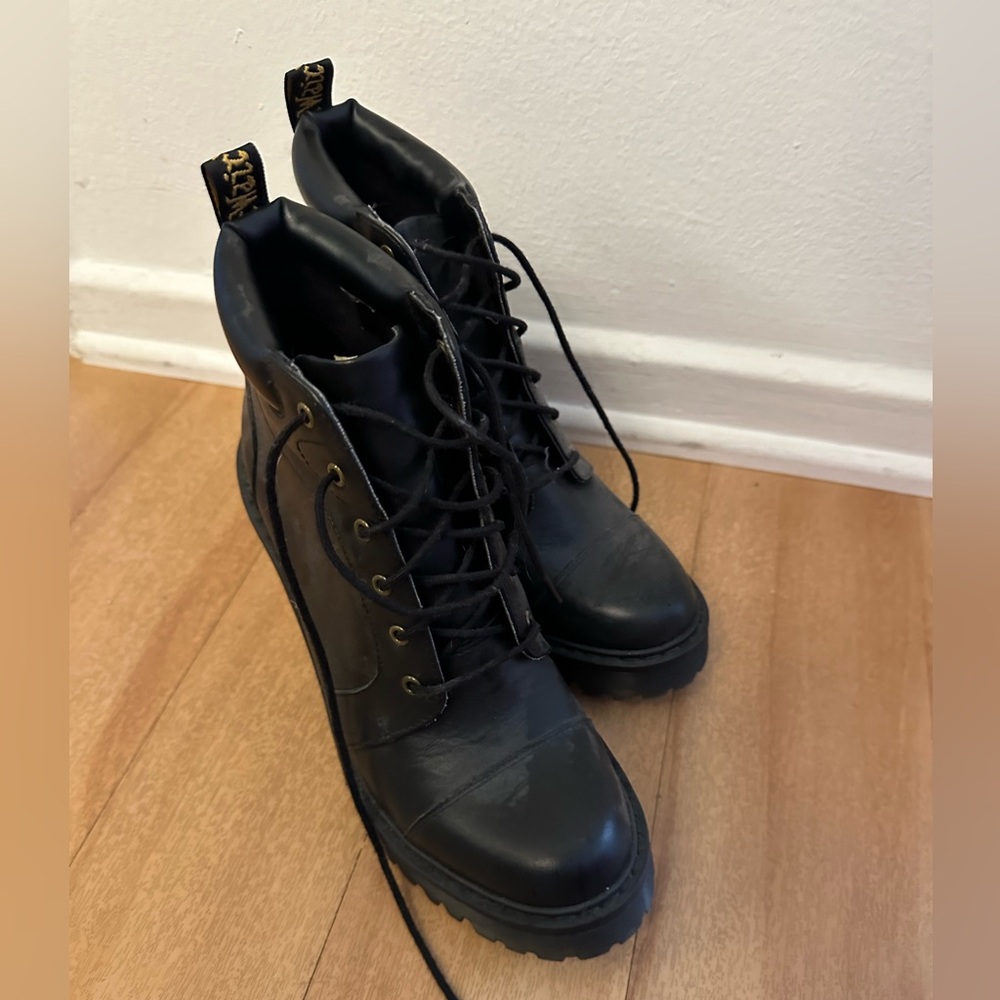 Dr. Martens Averil Heeled Boots size 7 US / 38 Eur, like new